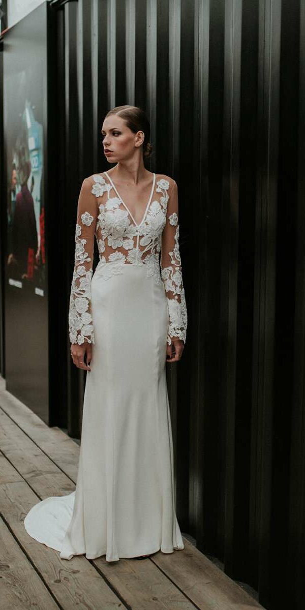 Robe de mariée manches longues en tulle brodé transparent Manon Gontero
