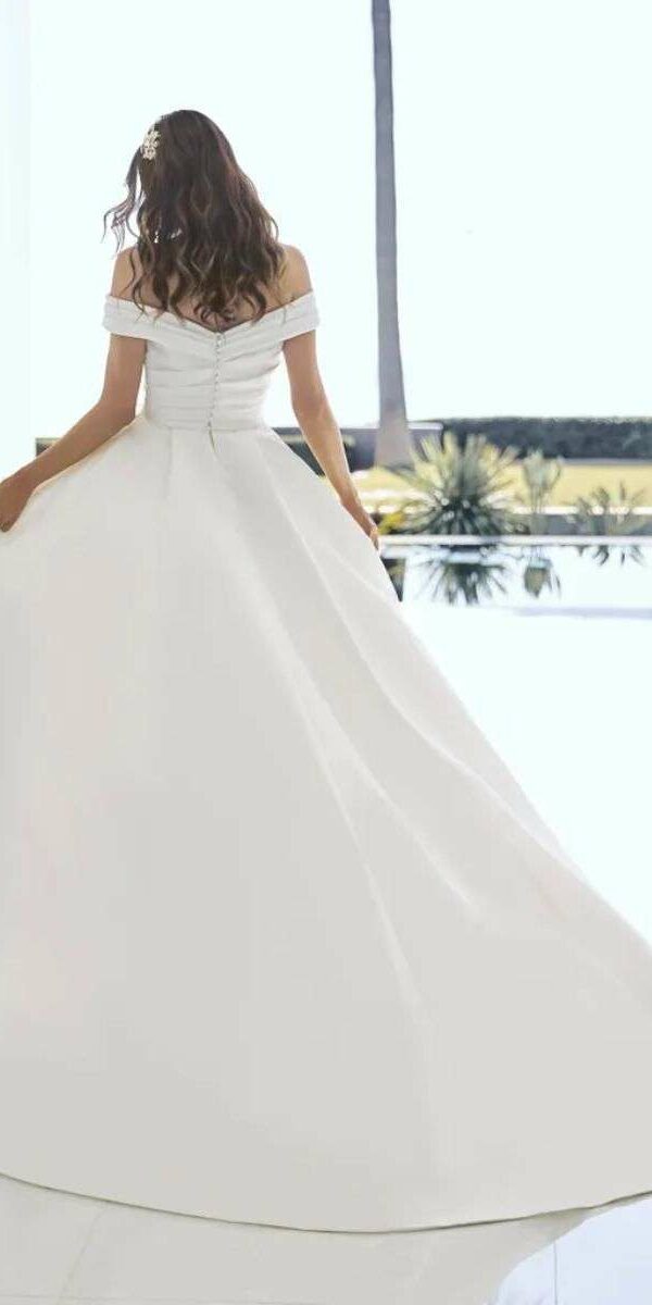 Robe de mariée princesse en satin seconde main Pronovias