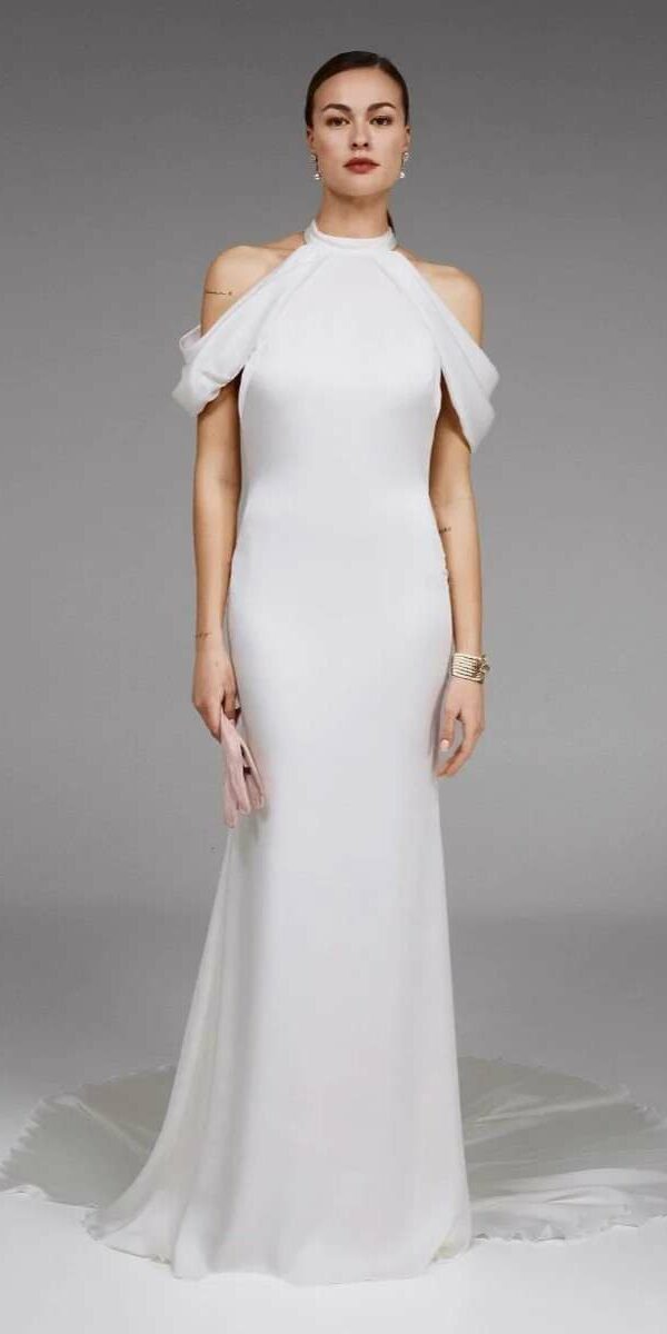 Robe de mariée minimaliste en satin Pronovias