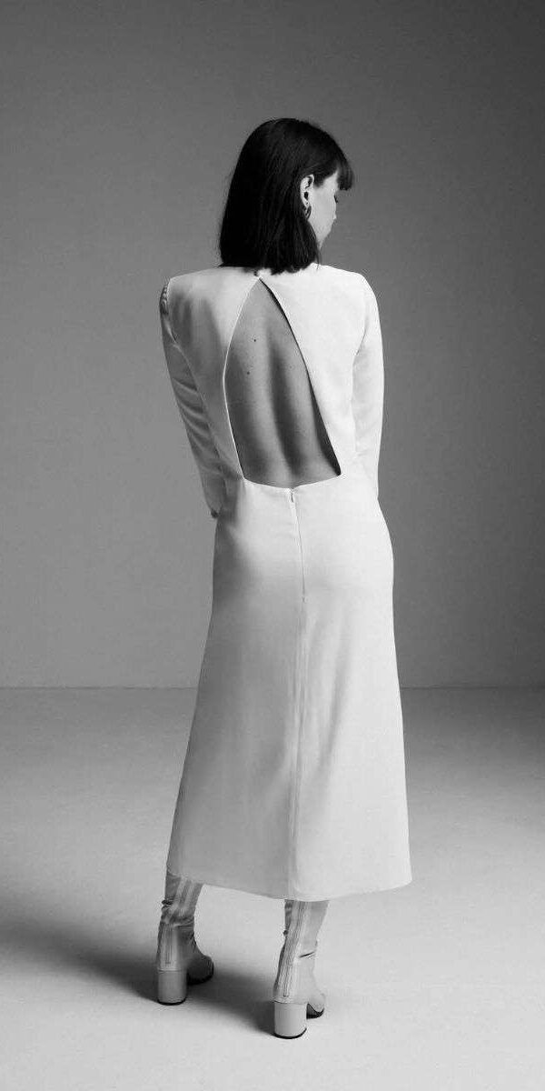 Robe longueur midi dos nu inversé pour mariage civil UniParis