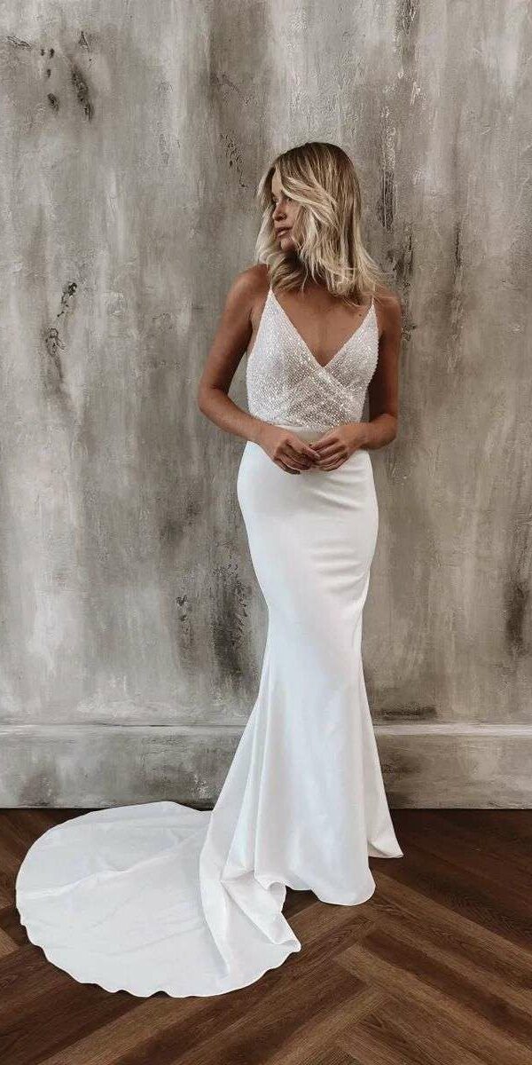 Robe de mariée glamour près du corps en crêpe Made With Love