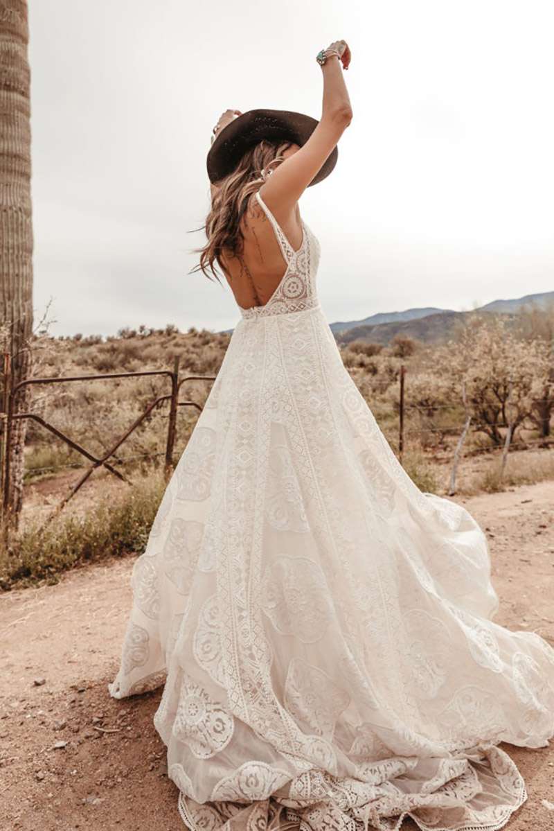Robe de mariée boho chic en dentelle originale Rue de Seine